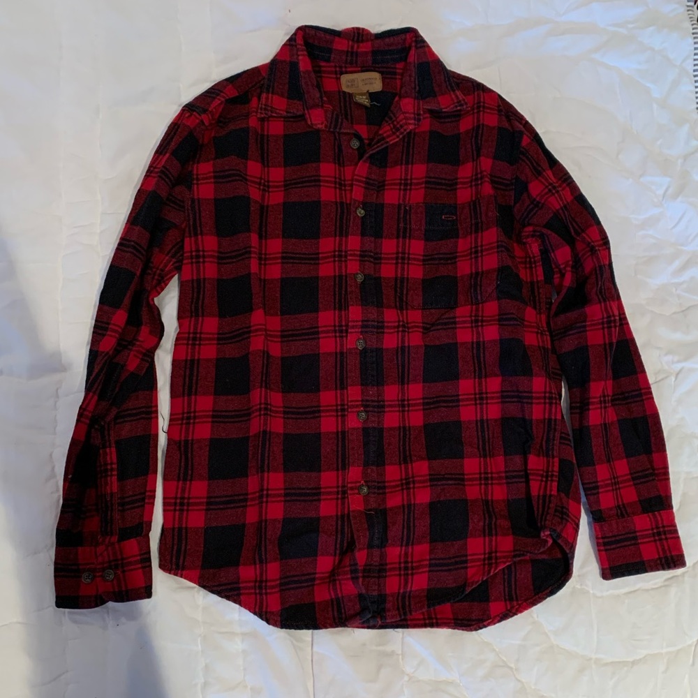 Red and black plaid button shirt size small